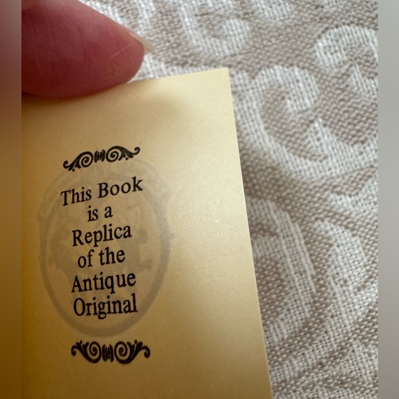 Merrimack Miniature Teddy Bear Books Set Of 5 - Picture 3 of 9